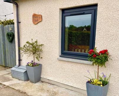 Culbokie Apartment | Discover Findon Nook: Guest Rated 10/10 Experience