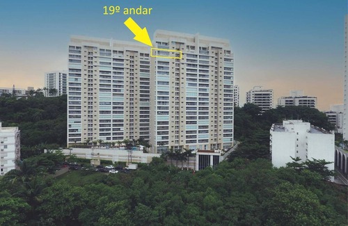 Peninsula Apartment | Cozy Oceanfront Apartment Steps from the Sea with Great View