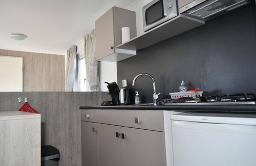 Serooskerke Ski Chalet | Immaculate Chalet in Prime Location with Breakfast Included