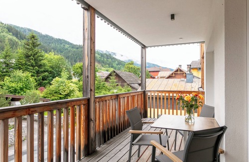 Haus im Ennstal Apartment | Fine apartment with a private sauna and balcony