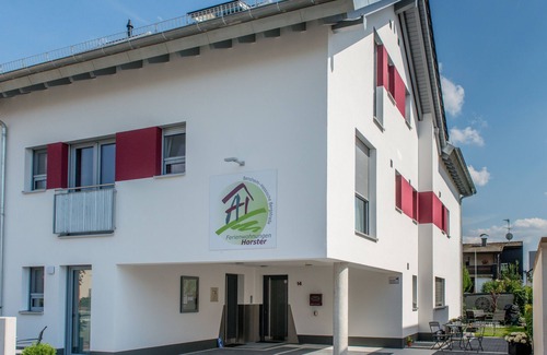 Bensheim Apartment | Cozy Ocean View Single Room Apartment for Business Travelers
