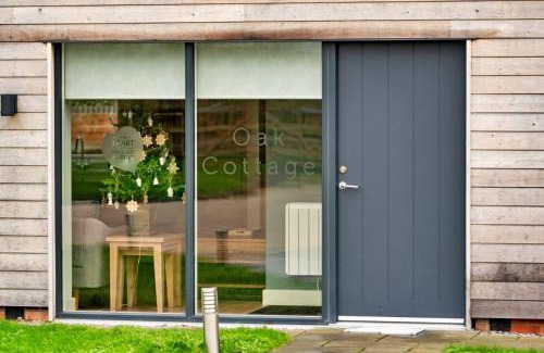 Dorsington House | Finest Retreats - Oak Cottage