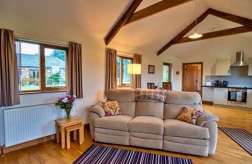 Liskeard Cottage | Top-Rated Getaway at The Shippon in Lestitha Awaits