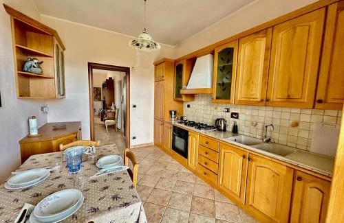 Fiano Apartment | Inviting Finestra sulle Alpi e Golf: Family-Friendly Escape