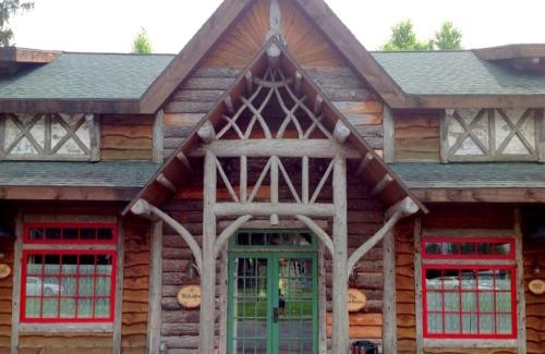 Skaneateles Hotel | Discover Finger Lakes Lodging: Pet-Friendly & Family-Ready