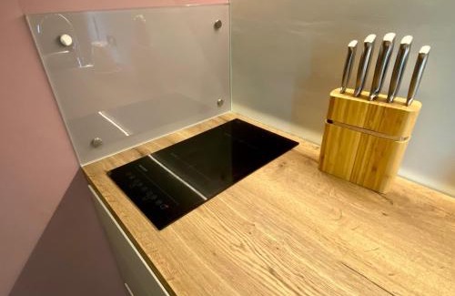 Foiniki House | Top-Rated FinIQ Boutiq Studios with Ocean View