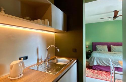 Foiniki House | Top-Rated FinIQ Boutiq Studios with Ocean View