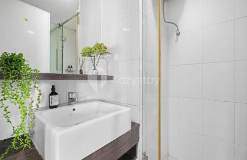 Jakarta Apartment | Discover Finis by Kozystay - Grogol: 4-Star Family Haven