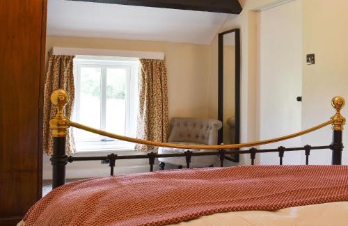 Pooley Bridge House | Charming Finkle Cottage: 4-Star Pet and Child Friendly Retreat
