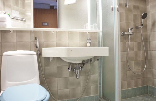 Keskinen District Hotel | Discover Finlandia Park Hotel Helsinki: Family-Friendly & Spa
