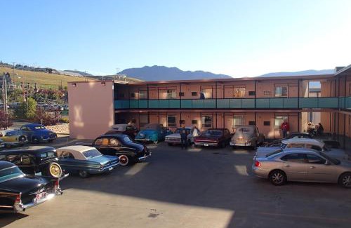 Butte Hotel | Welcoming Finlen Hotel and Motor Inn: Family-Friendly Stay