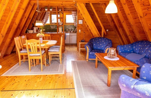 Kroeslin House | Family-Friendly Finnhütte 1 in Beautiful Freest
