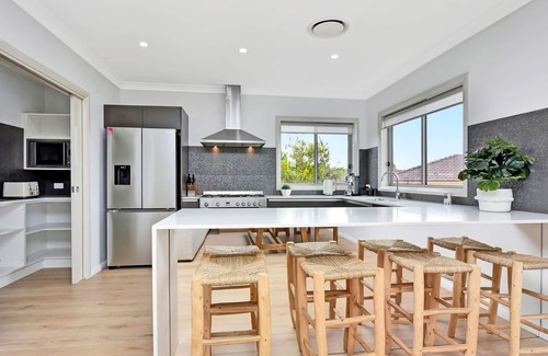 Caves Beach House | Finns at Caves Beach Resort