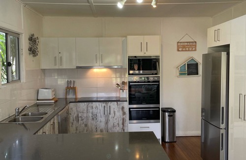 Wooli House | Pet-Friendly Finns Beach House with Ocean View & Pool
