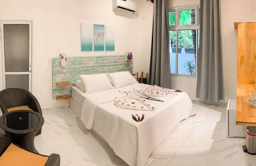 Rasdhoo House | Explore Relaxation at FINS DIVE AND LEISURE HOTEL