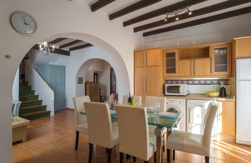 Oasis del Capistrano Apartment | Elegant 3-Bedroom House with Ocean View in Nerja