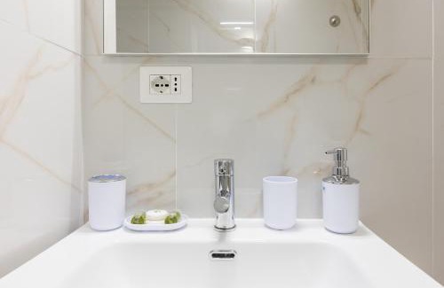 Cagliari Bed & Breakfast | Discover Fior Di Loto Rooms: Family-Friendly Getaway