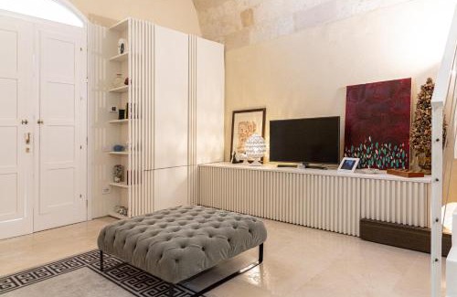 Sasso Barisano Apartment | Indulge at Fiorentini 22 - Luxury Suite with Spa Amenities