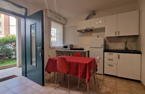 San Donato Apartment | Guest Rated 10/10: Fiorilli House with Bicycle Storage