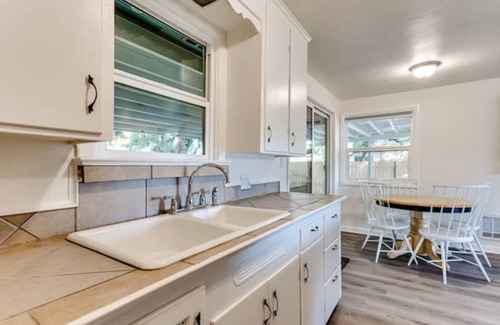 Bethel-Danebo House | Experience Fir-Grove Retreat: Stylish Home with Spa Amenities
