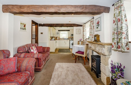 Ripley Cottage | Pet-Friendly Fir Tree Stables with a Garden in Summerbridge