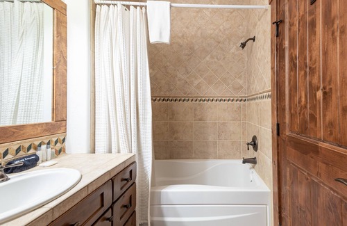 Tamarack Cottage | Cozy Fire Fly Cottage at Tamarack Resort with Kitchen Access