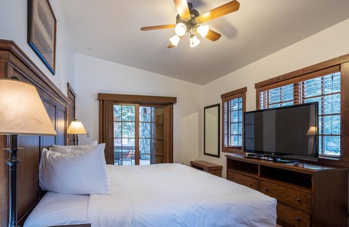 Tamarack Cottage | Cozy Fire Fly Cottage at Tamarack Resort with Kitchen Access