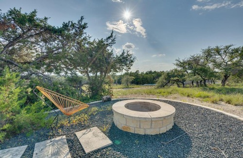 Dripping Springs House | Relaxing Getaway with Fire Pit Near Pedernales River