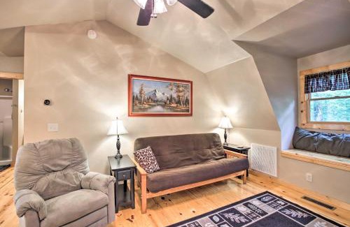 Murphy House | Cozy Murphy Cabin with Fire Pit and Creek Access Awaits
