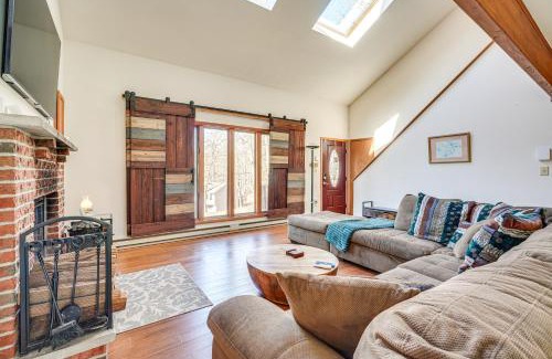 Bushkill House | Guest Rated 10/10 Poconos Retreat with Pool & Fire Pit