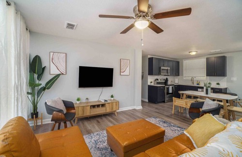 North Kansas City House | Perfect Family Retreat with Fire Pit - Sleeps 8 Comfortably