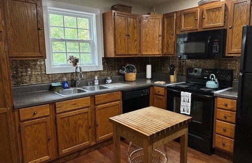 Mentone House | Fire Pit I Pond l Trails l Private