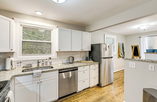 Pegram House | Top-Rated Pet-Friendly Retreat Near Nashville