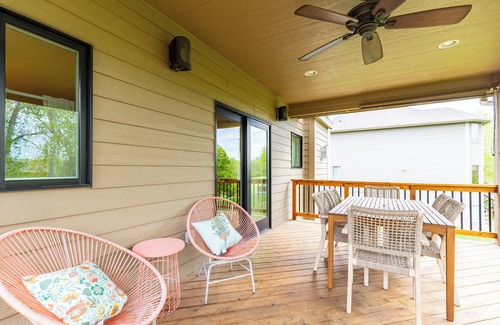 Grimes House | Inviting Retreat with Fire Pit, Sauna & Home Gym Amenities
