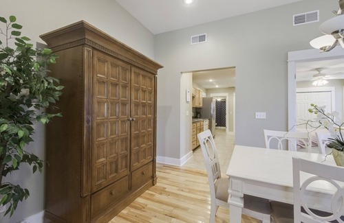 South Haven Condo | Cozy Retreat Near Kids Corner Park & South Beach Access