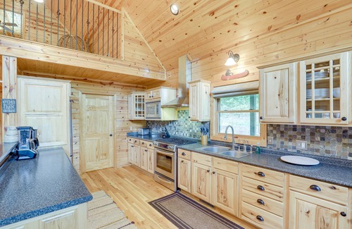 Burnsville Cabin | Beautiful Burnsville Cabin with Fire Pit & Scenic Views