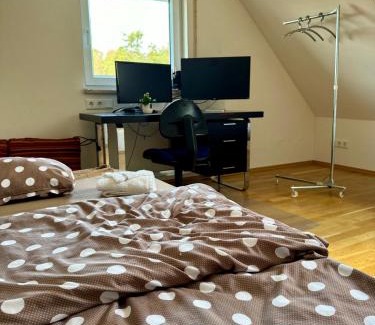 Rednitzhembach House | Pet-Friendly Getaway at FireApart with Rated 9/10 Comfort