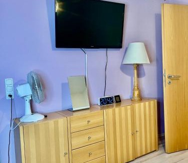 Rednitzhembach House | Pet-Friendly Getaway at FireApart with Rated 9/10 Comfort