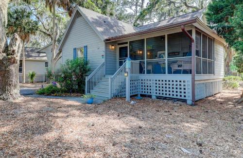 Ocean Ridge House | Exceptional Firefly Cottage: Pet & Child Friendly Retreat