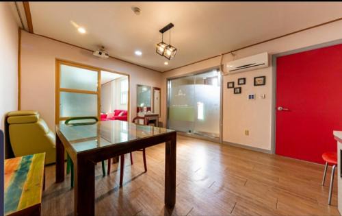 Asan Hotel | Firenze Motel: Family-Friendly Stay with Hot Tub Access
