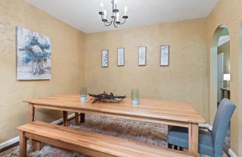 Gunter Afs House | Pet-Friendly Haven with Firepit & Patio - The Vaughnique