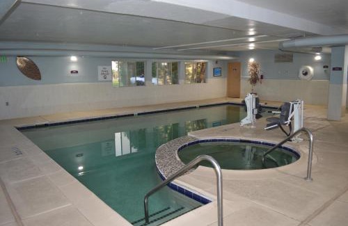 Green River Hotel | Inviting Stay at First Choice Inn with Pool & Pet-Friendly Options