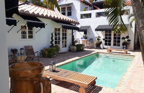 Old Northwood Cottage | Premium Oceanfront Units in West Palm Beach, Florida