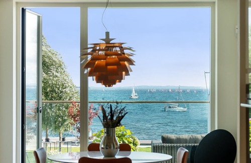 Aarhus C Condo | First class apartment with excellent sea view