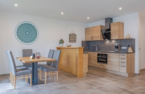 Salem Apartment | Comfortable 2-Bedroom Apartment with Family-Friendly Amenities