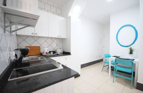 Playa de Arinaga Apartment | Cozy Apartment Steps from Sea Promenade – Guest Rated 9.8
