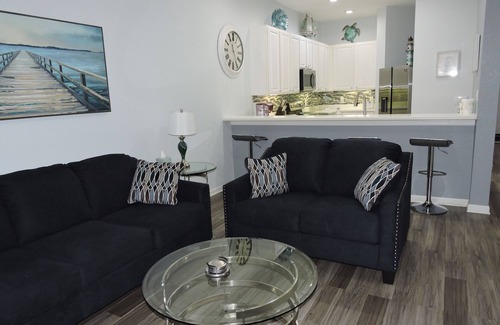 Hillcrest Estates Condo | Ideal Family Retreat: 2 Bed Condo Steps from Disney