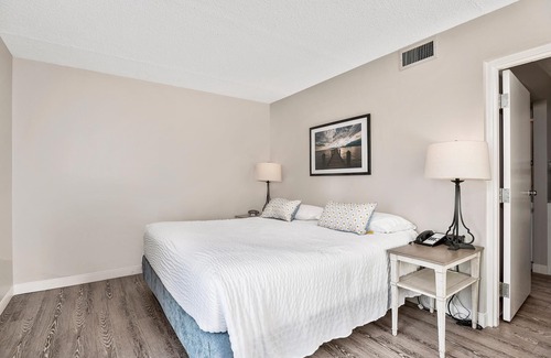 North East Hotel | Bay View Standard Suite with Pool & Family-Friendly Perks