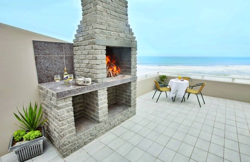 Henties Bay Apartment | Beachfront Retreat at First Group Desert Rose - 4-Star Comfort