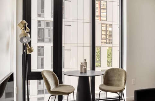Downtown Seattle Apartment | Modern First Hill Studio with Gym & Pet-Friendly Amenities